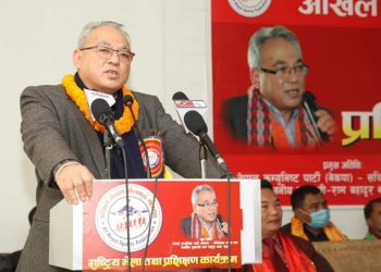 For stability players should stand with PM Oli : Home Minister Thapa