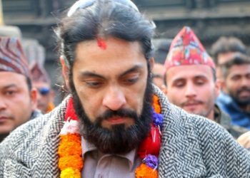 Former Crown Prince Paras Shah has a fight with the traffic police