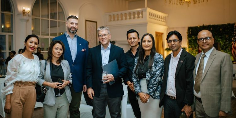 Ambassador Thompson met with U.S. Department of State Exchange Program Alumni