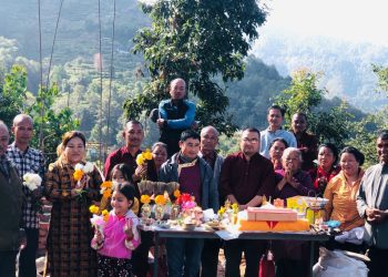 छ्योर्तेनमा गुरु रिन्पोछेको प्रतिमा प्रतिस्थापन