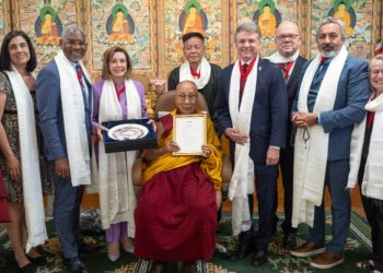 High-level bipartisan delegation from US called on His Holiness the Dalai Lama