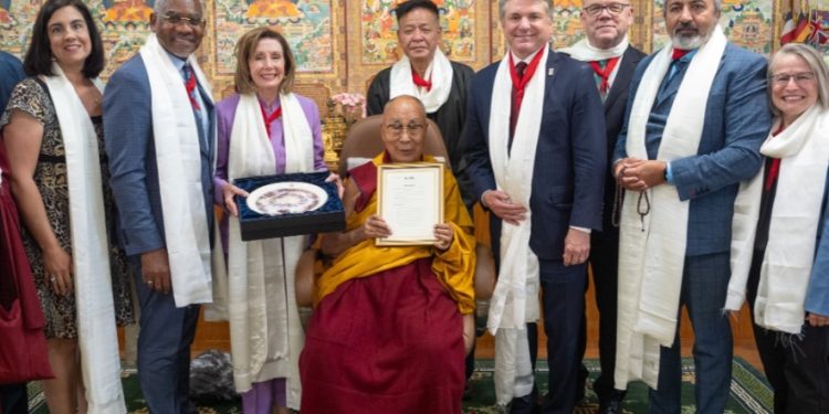 High-level bipartisan delegation from US called on His Holiness the Dalai Lama