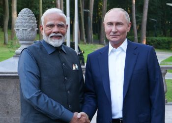 Putin welcomed Modi ahead official talks in Kremlin