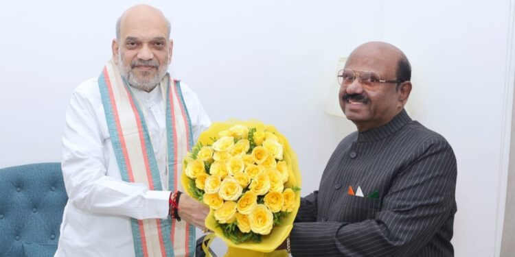 The Governor of West Bengal met the Home Minister Shah in Delhi