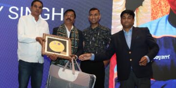 DCCI General Secretary Ravikant Chauhan created history by organizing a spectacular “Divyam Awards” ceremony