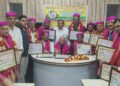 Journalists were honored with Sajag Prahari awards at the Pt. Dinesh Dutt Jha Memorial Ceremony