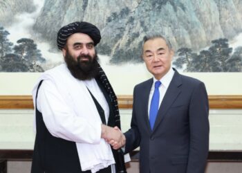 Disputes of Afghanistan and Pakistan should resolved through dialogue : Wang Yi