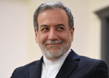 Tehran accept Pakistan’s request to reopen the Strait of Hormuz for two weeks