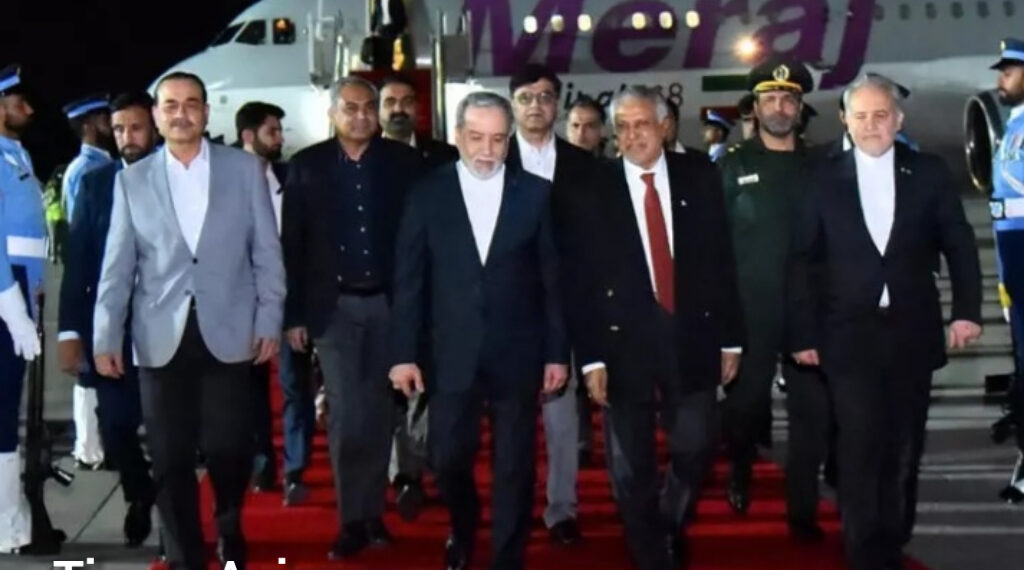 Iranian FM Abbas Araghchi Arrives in Pakistan for Peace Talks Efforts