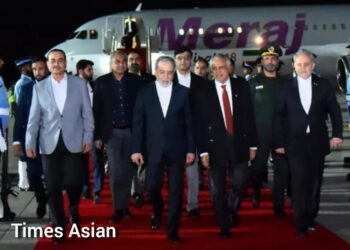 Iranian FM Abbas Araghchi Arrives in Pakistan for Peace Talks Efforts