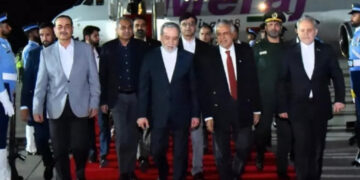 Iranian FM Abbas Araghchi Arrives in Pakistan for Peace Talks Efforts