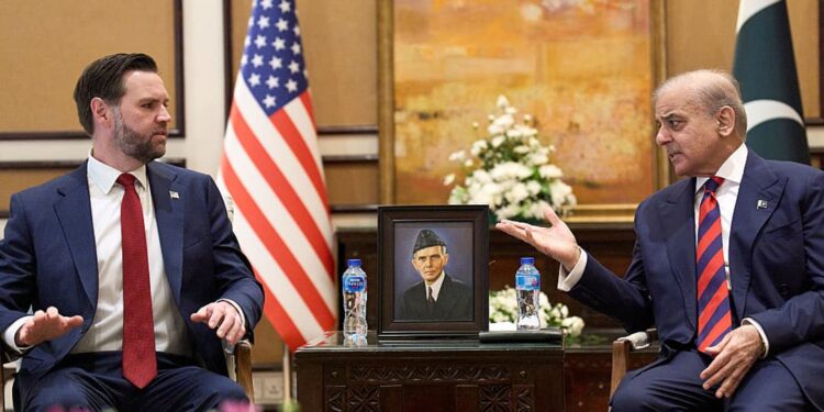 U.S., Iran Delegations Set for Pakistan Talks on Monday Amid Renewed Diplomatic Push