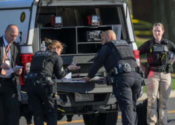Armed individual was shot by U.S. Secret Service officers near the White House