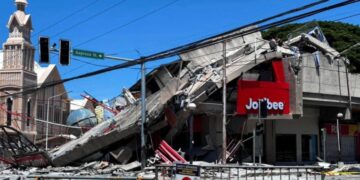 Magnitude 7.8 Earthquake Strikes Southern Philippines