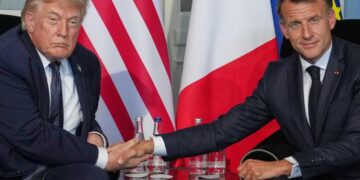 Trump, Macron Discuss Iran Deal and Oil Prices Ahead of G7 Summit