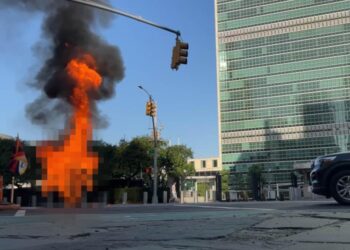 Tibetan independence activist Lobsang Palden self-immolated in front of United Nations Headquarters